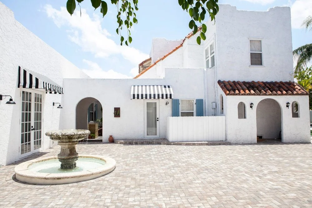 Palm Chic-West Palm BeachFL-natural-light-photography-studio-lifestyle-photoshoot-location-editorial-commercial-photography-16.jpg