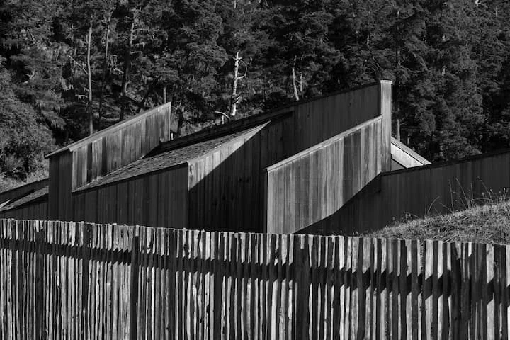 Redwood Refuge-The Sea RanchCA-natural-light-photography-studio-lifestyle-photoshoot-location-editorial-commercial-photography-7.jpg