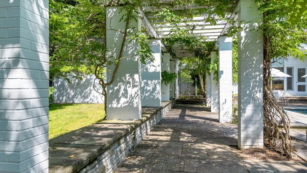 Classic Estate-DallasPA-natural-light-photography-studio-lifestyle-photoshoot-location-editorial-commercial-photography-9.jpg