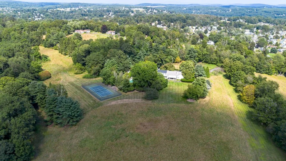 Classic Estate-DallasPA-natural-light-photography-studio-lifestyle-photoshoot-location-editorial-commercial-photography-10.jpg