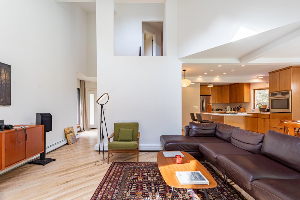 Forest Loft-4583-JeffersonvilleNY-natural-light-photography-studio-lifestyle-photoshoot-location-editorial-commercial-photography-20.jpg