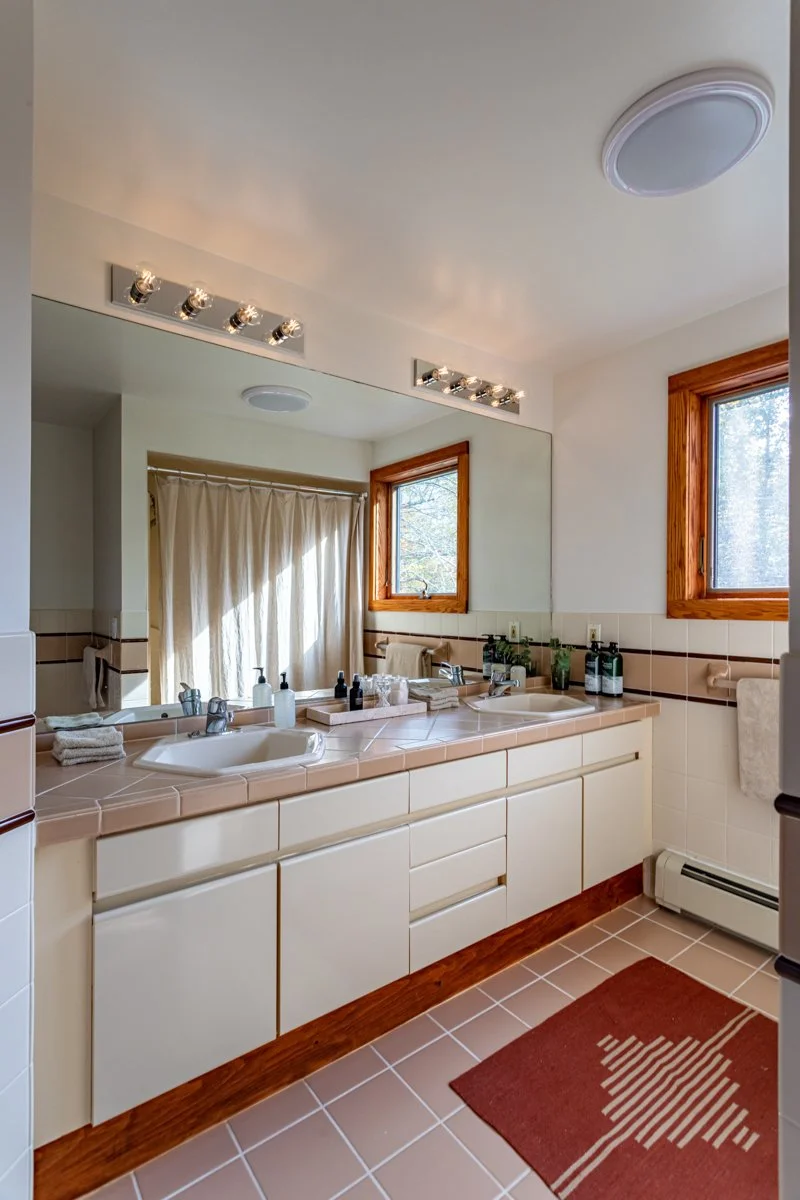 Forest Loft-4583-JeffersonvilleNY-natural-light-photography-studio-lifestyle-photoshoot-location-editorial-commercial-photography-15.jpg