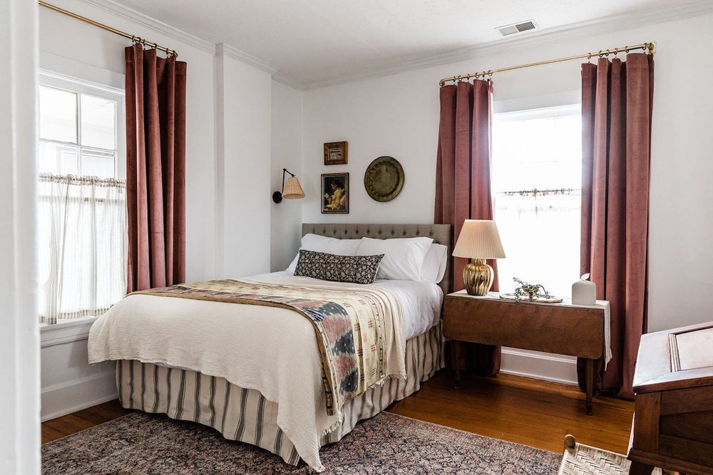 Crafted Calm-LexingtonKY-natural-light-photography-studio-lifestyle-photoshoot-location-editorial-14.jpg