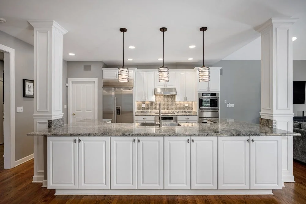 Balanced Style-ElmhurstIL-natural-light-photography-studio-lifestyle-photoshoot-location-editorial-2.jpg