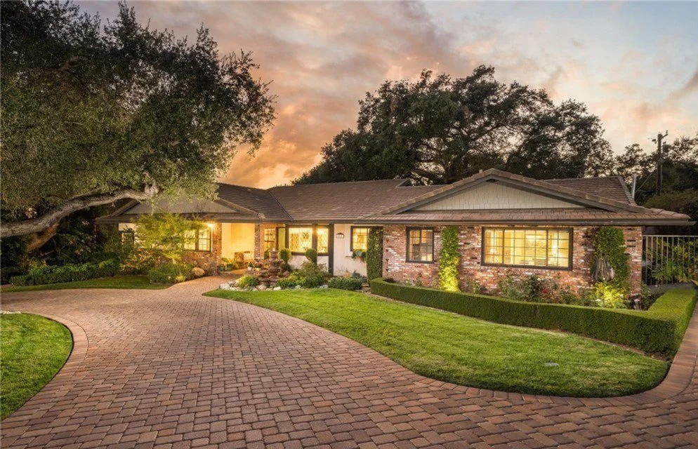 Hidden Manor-GlendoraCA-natural-light-photography-studio-lifestyle-photoshoot-location-editorial-15.jpg