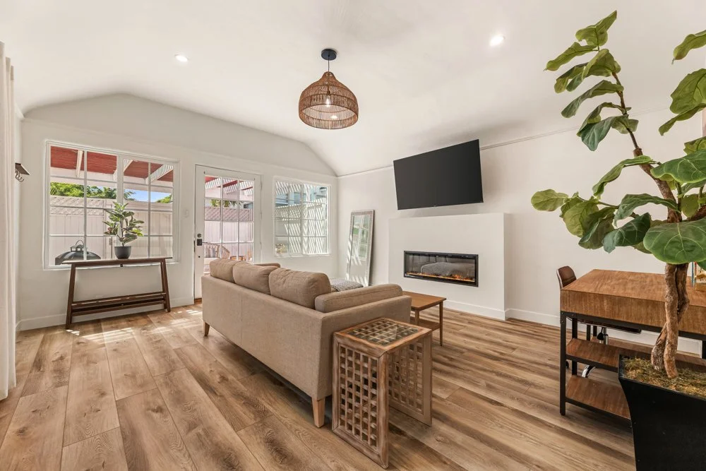 Modern Tides-Long BeachCA-natural-light-photography-studio-lifestyle-photoshoot-location-editorial-9.jpg