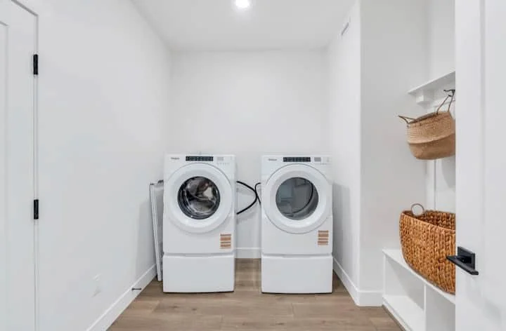 Soft Luxury-LehiUT-natural-light-photography-studio-lifestyle-photoshoot-location-editorial-7.jpg