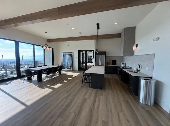 Soft Luxury-LehiUT-natural-light-photography-studio-lifestyle-photoshoot-location-editorial-10.jpg