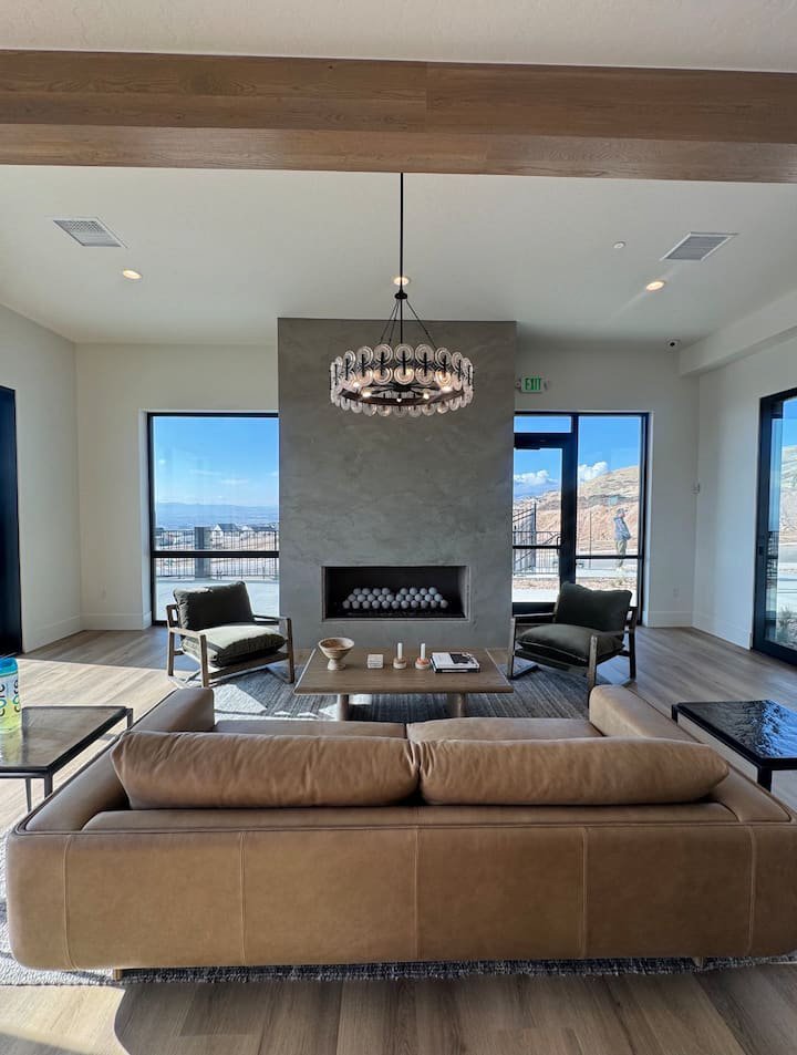 Soft Luxury-LehiUT-natural-light-photography-studio-lifestyle-photoshoot-location-editorial-17.jpg