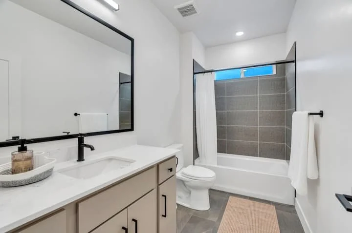 Soft Luxury-LehiUT-natural-light-photography-studio-lifestyle-photoshoot-location-editorial-21.jpg