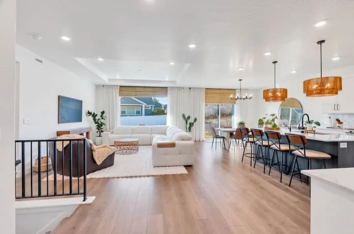 Soft Luxury-LehiUT-natural-light-photography-studio-lifestyle-photoshoot-location-editorial-41.jpg