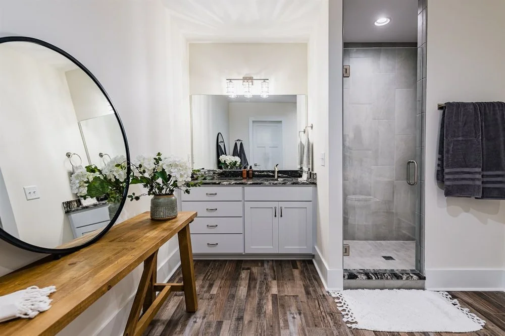 Quiet Ridge-Lake LureNC-natural-light-photography-studio-lifestyle-photoshoot-location-editorial-10.jpg