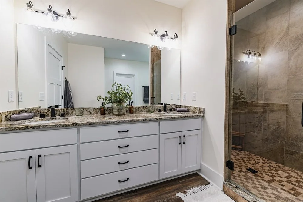 Quiet Ridge-Lake LureNC-natural-light-photography-studio-lifestyle-photoshoot-location-editorial-18.jpg