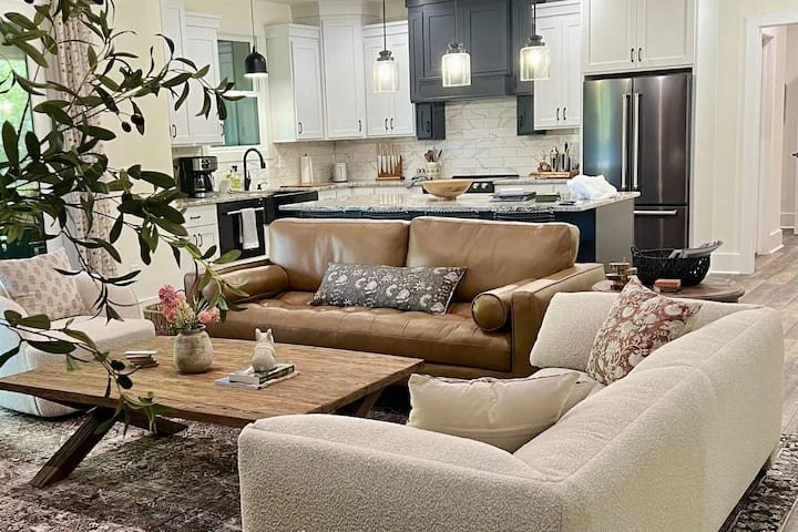 Quiet Ridge-Lake LureNC-natural-light-photography-studio-lifestyle-photoshoot-location-editorial-21.jpg