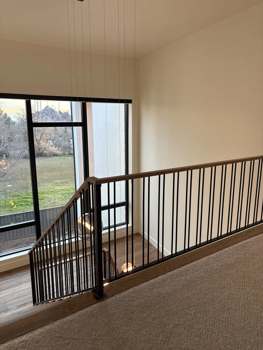 Modern Lumina-FarmingtonUT-natural-light-photography-studio-lifestyle-photoshoot-location-editorial-4.jpg