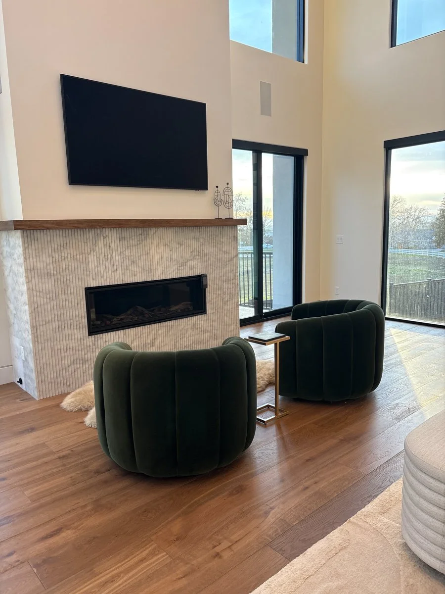 Modern Lumina-FarmingtonUT-natural-light-photography-studio-lifestyle-photoshoot-location-editorial-13.jpg