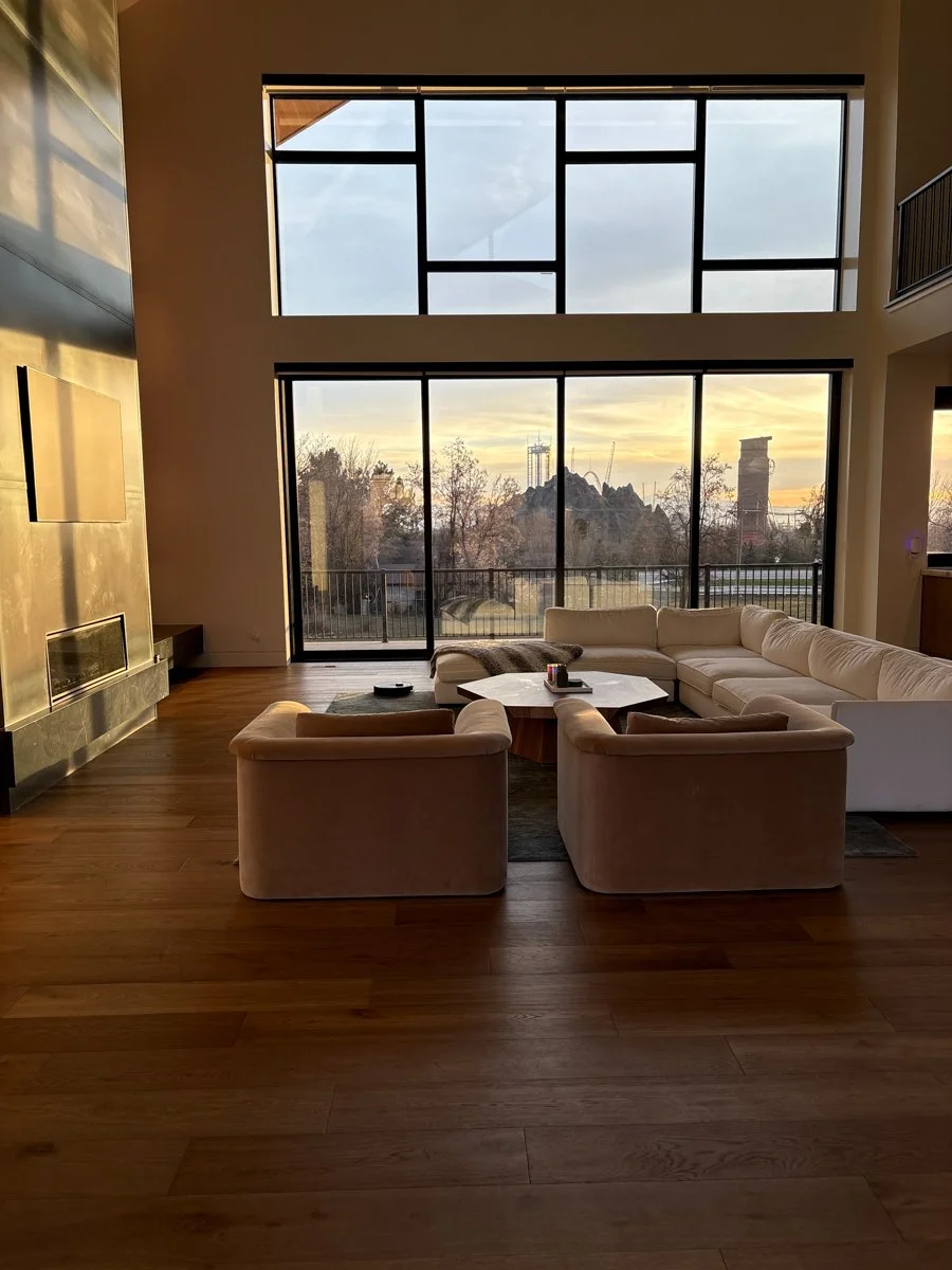 Modern Lumina-FarmingtonUT-natural-light-photography-studio-lifestyle-photoshoot-location-editorial-19.jpg