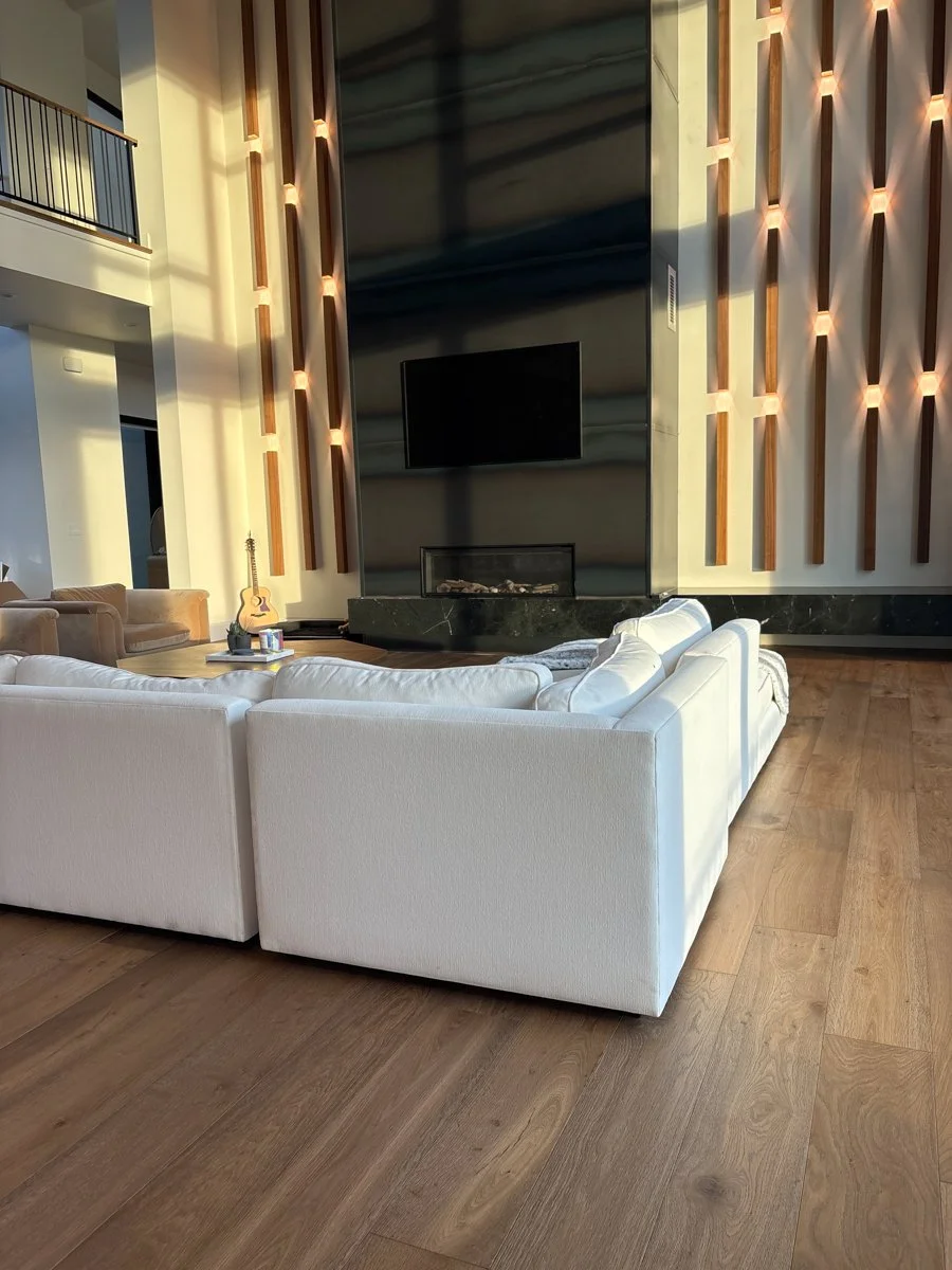 Modern Lumina-FarmingtonUT-natural-light-photography-studio-lifestyle-photoshoot-location-editorial-23.jpg