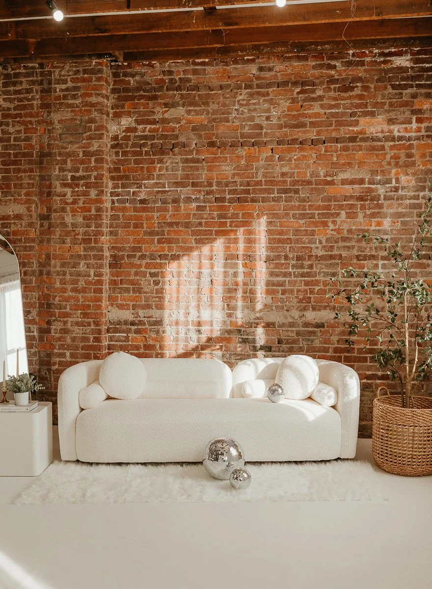 Loft18 Studio-FortvilleIN-natural-light-photography-studio-lifestyle-photoshoot-location-editorial-26.jpg