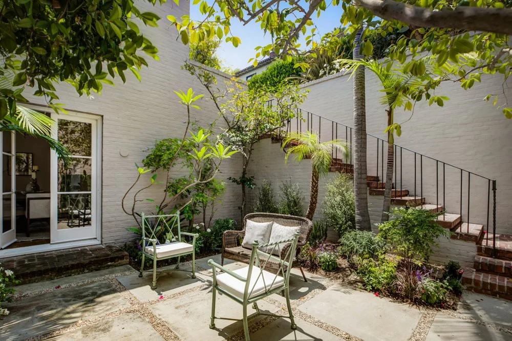 Timeless Grandeur-Los AngelesCAL-natural-light-photography-studio-lifestyle-photoshoot-location-editorial-11.jpg