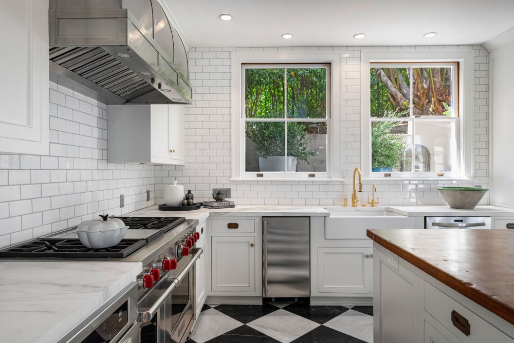 Timeless Grandeur-Los AngelesCAL-natural-light-photography-studio-lifestyle-photoshoot-location-editorial-15.jpg