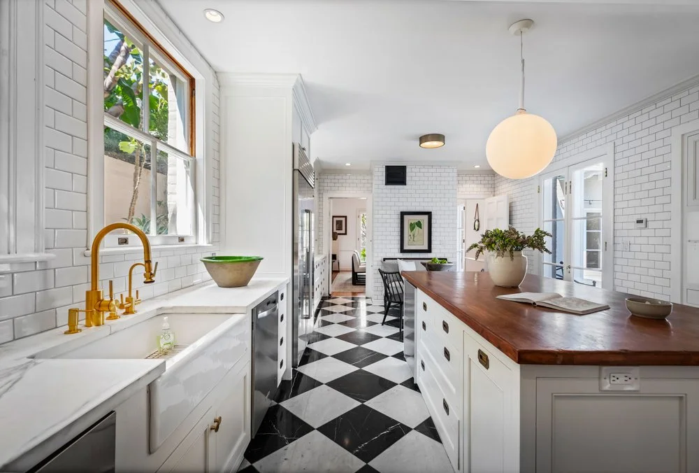 Timeless Grandeur-Los AngelesCAL-natural-light-photography-studio-lifestyle-photoshoot-location-editorial-16.jpg