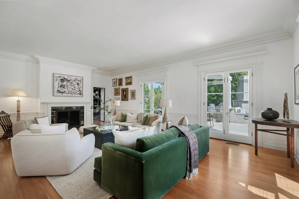 Timeless Grandeur-Los AngelesCAL-natural-light-photography-studio-lifestyle-photoshoot-location-editorial-18.jpg