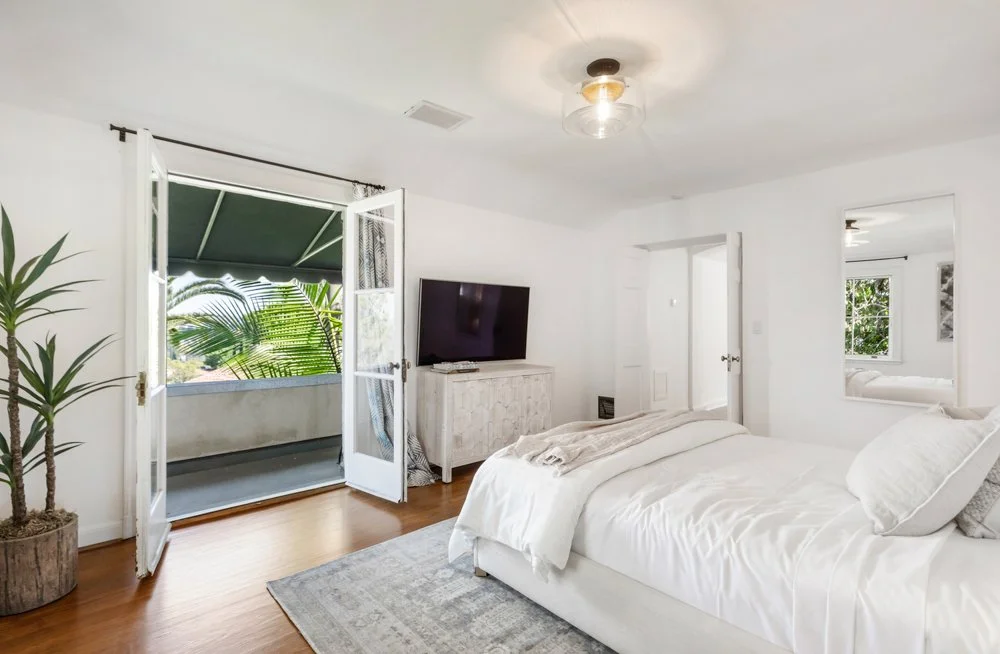 Timeless Grandeur-Los AngelesCAL-natural-light-photography-studio-lifestyle-photoshoot-location-editorial-21.jpg