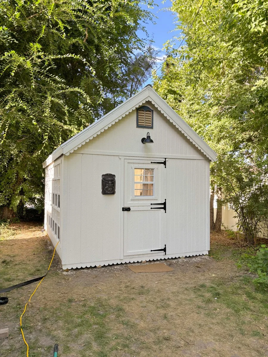 Dae Studio-LehiUT-natural-light-photography-studio-lifestyle-photoshoot-location-editorial-2.jpg