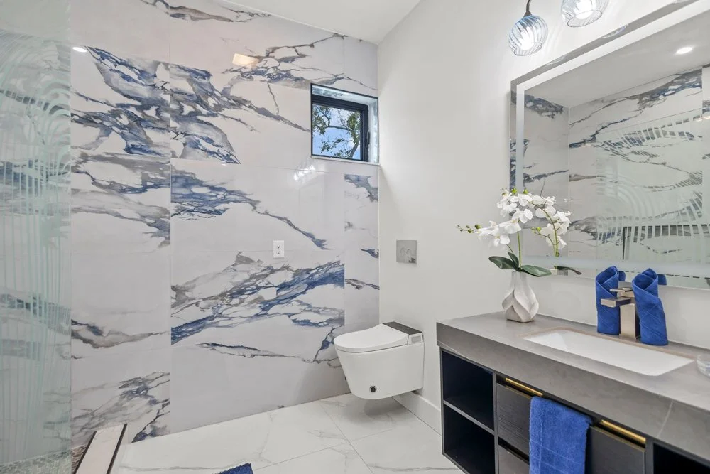 Skyline Modern-TampaFL-natural-light-photography-studio-lifestyle-photoshoot-location--3.jpg