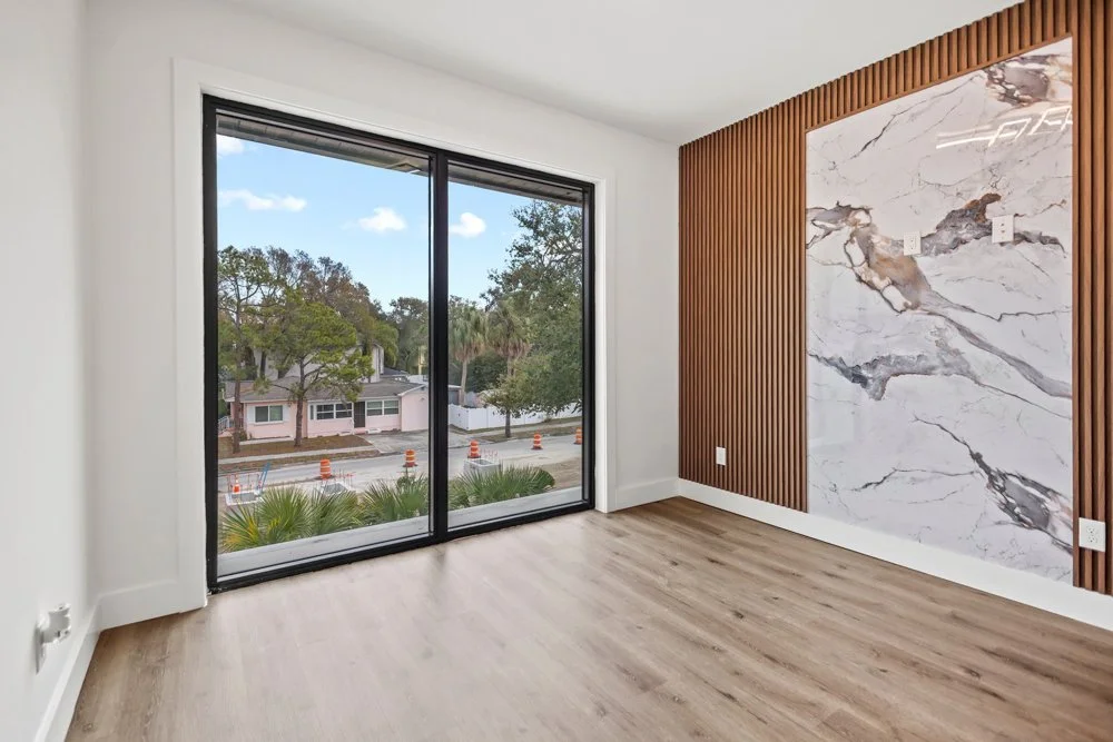 Skyline Modern-TampaFL-natural-light-photography-studio-lifestyle-photoshoot-location--16.jpg