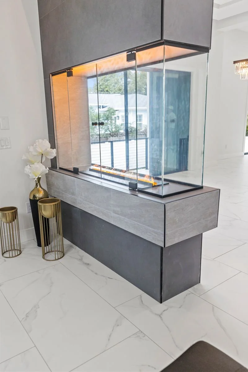 Skyline Modern-TampaFL-natural-light-photography-studio-lifestyle-photoshoot-location--17.jpg