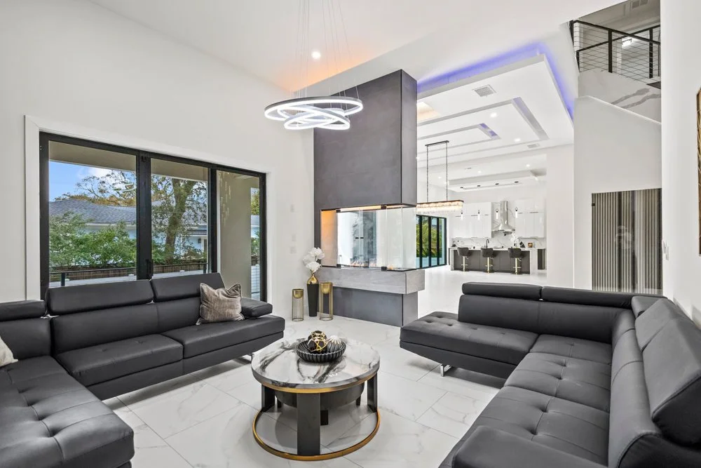 Skyline Modern-TampaFL-natural-light-photography-studio-lifestyle-photoshoot-location--21.jpg