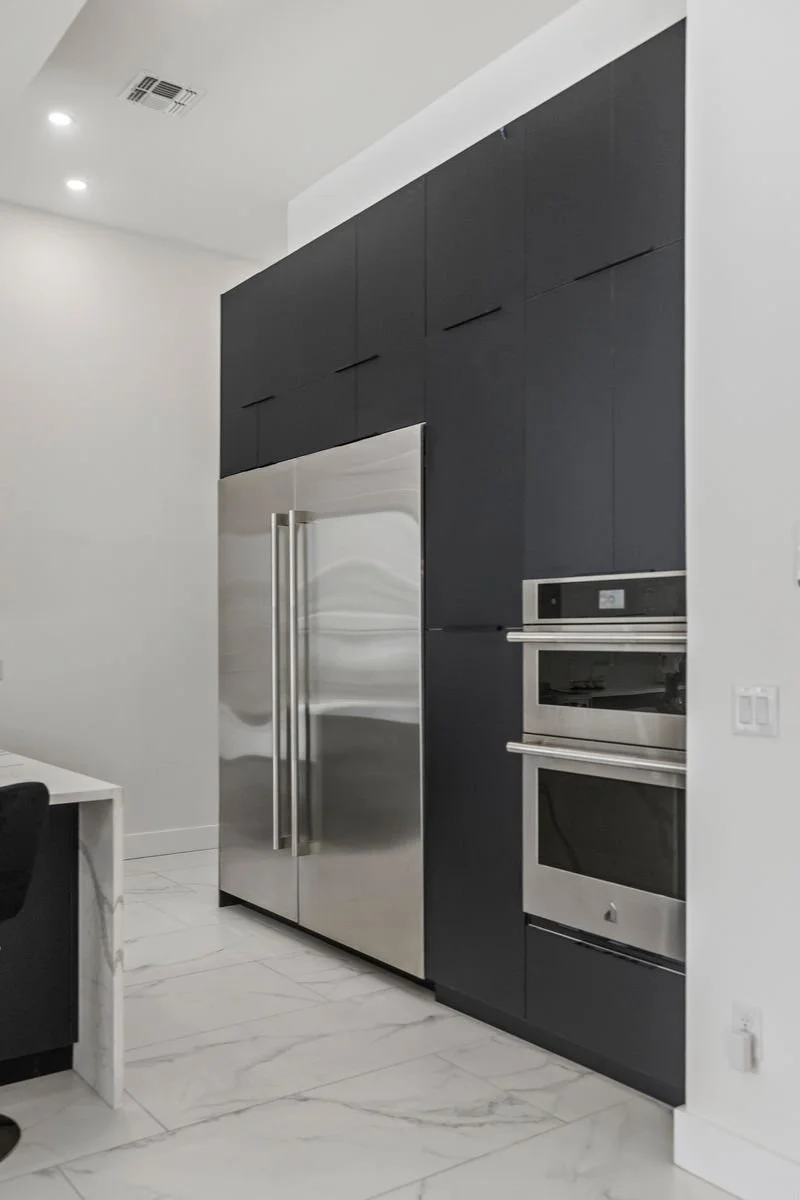 Skyline Modern-TampaFL-natural-light-photography-studio-lifestyle-photoshoot-location--31.jpg