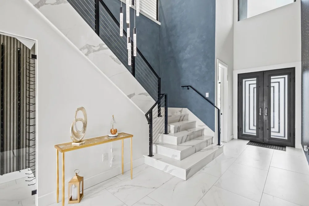 Skyline Modern-TampaFL-natural-light-photography-studio-lifestyle-photoshoot-location--33.jpg