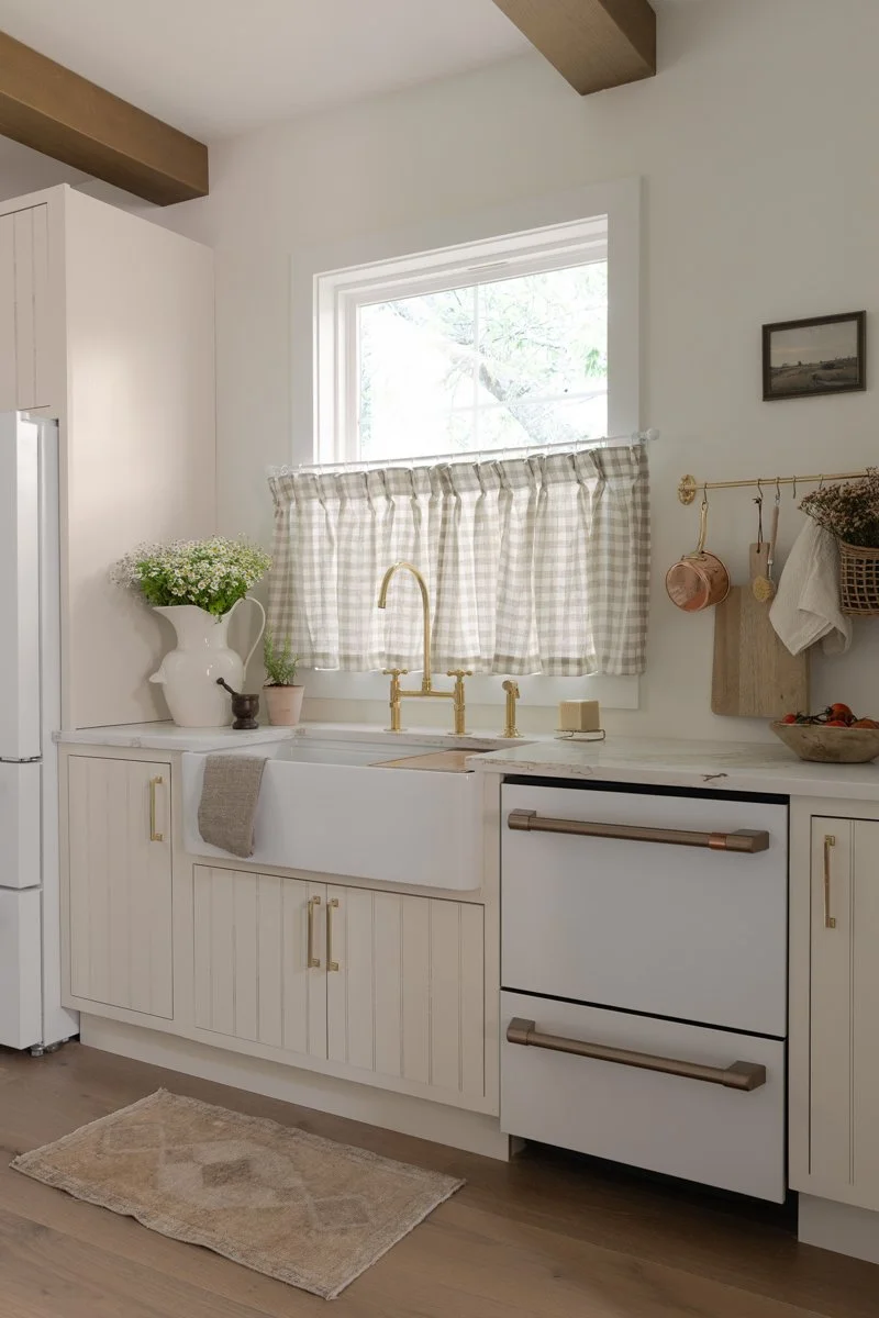 Cottage Atelier-TaylorTX-natural-light-photography-studio-lifestyle-photoshoot-location--4.jpg