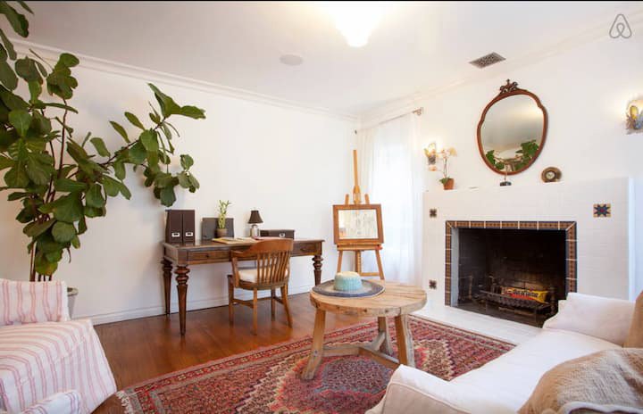 Calm Cottage-LosAngelesCA-natural-light-photography-studio-lifestyle-photoshoot-location--5.jpg