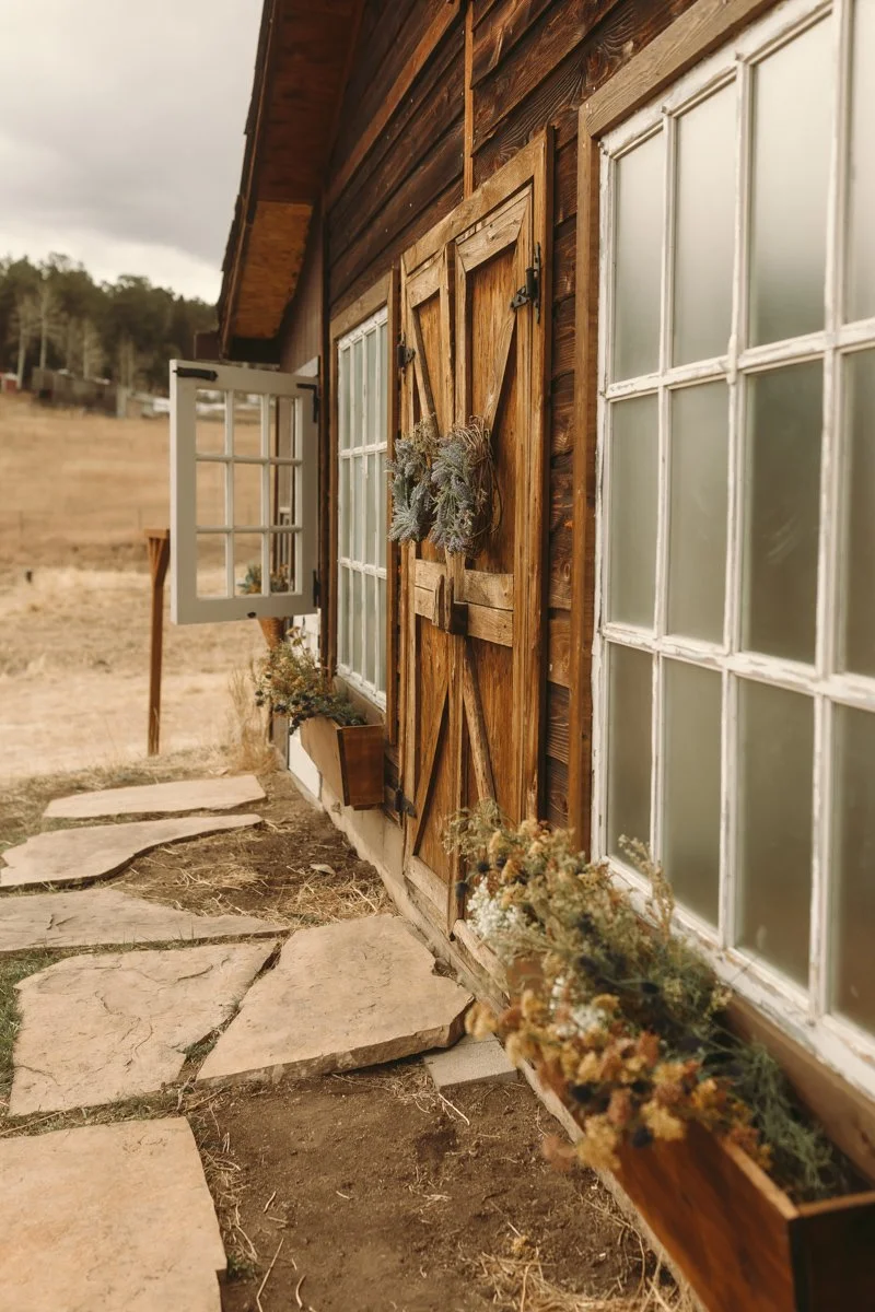 The Cottage-ConiferCO-natural-light-photography-studio-lifestyle-photoshoot-location--12.jpg