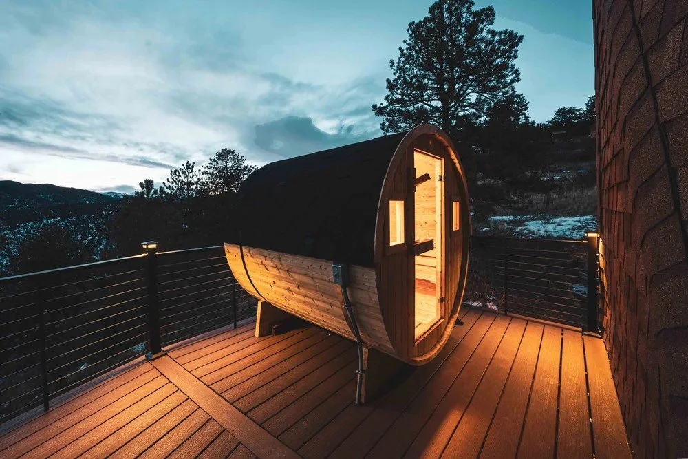 Luna Dome-Idaho SpringsCO-natural-light-photography-studio-lifestyle-photoshoot-location--1.jpg