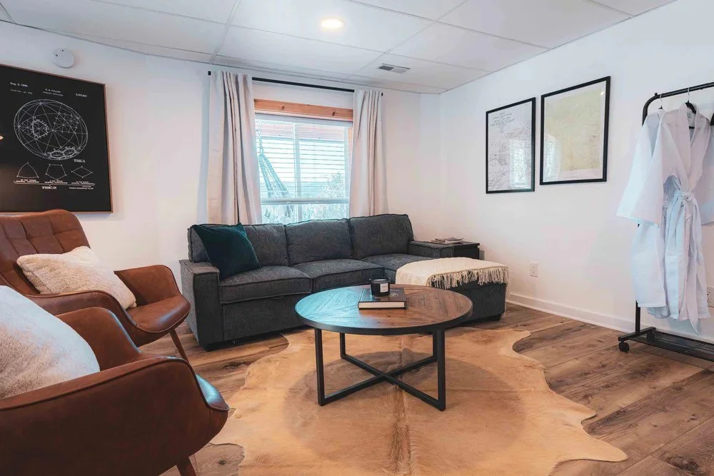 Luna Dome-Idaho SpringsCO-natural-light-photography-studio-lifestyle-photoshoot-location--11.jpg