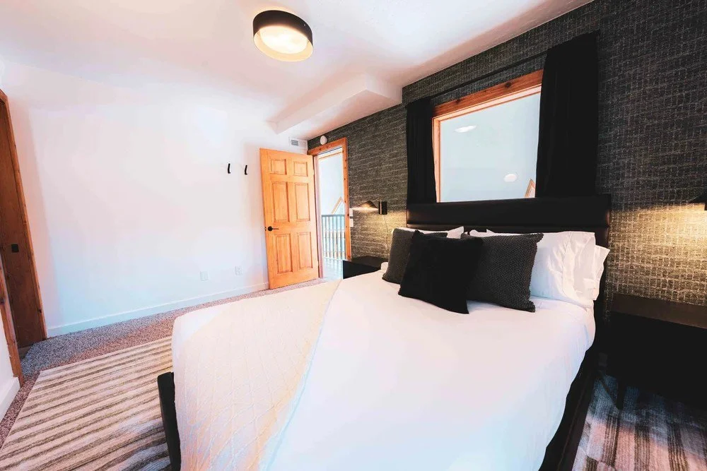 Luna Dome-Idaho SpringsCO-natural-light-photography-studio-lifestyle-photoshoot-location--17.jpg