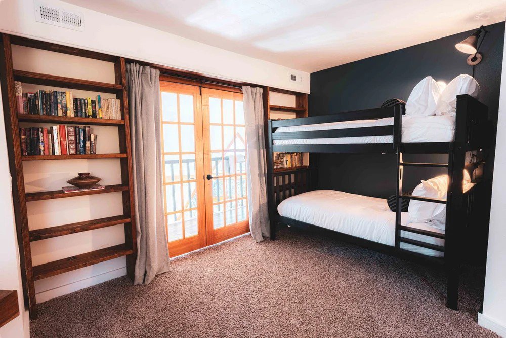 Luna Dome-Idaho SpringsCO-natural-light-photography-studio-lifestyle-photoshoot-location--18.jpg