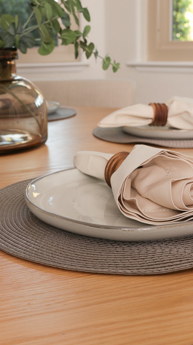 Calm Modern-Las VegasNV-natural-light-photography-studio-lifestyle-photoshoot-location--7.jpg