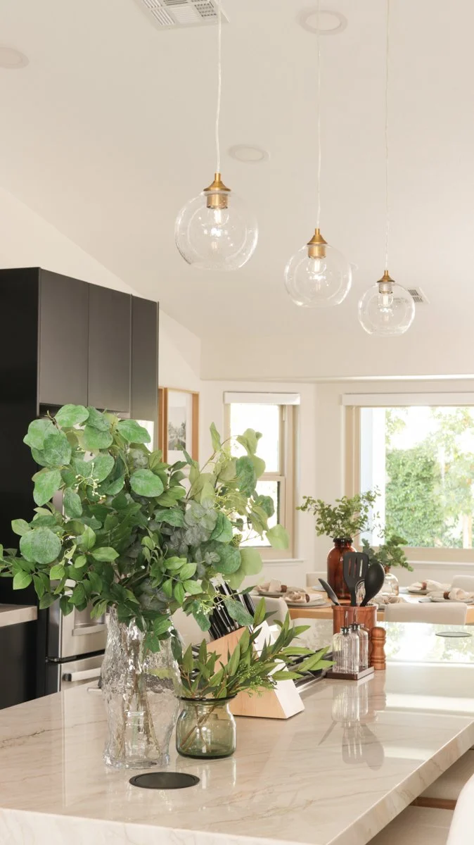 Calm Modern-Las VegasNV-natural-light-photography-studio-lifestyle-photoshoot-location--18.jpg