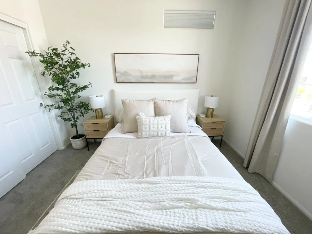 Soft Sanctuary-Las VegasNV-natural-light-photography-studio-lifestyle-photoshoot-location--5.jpg