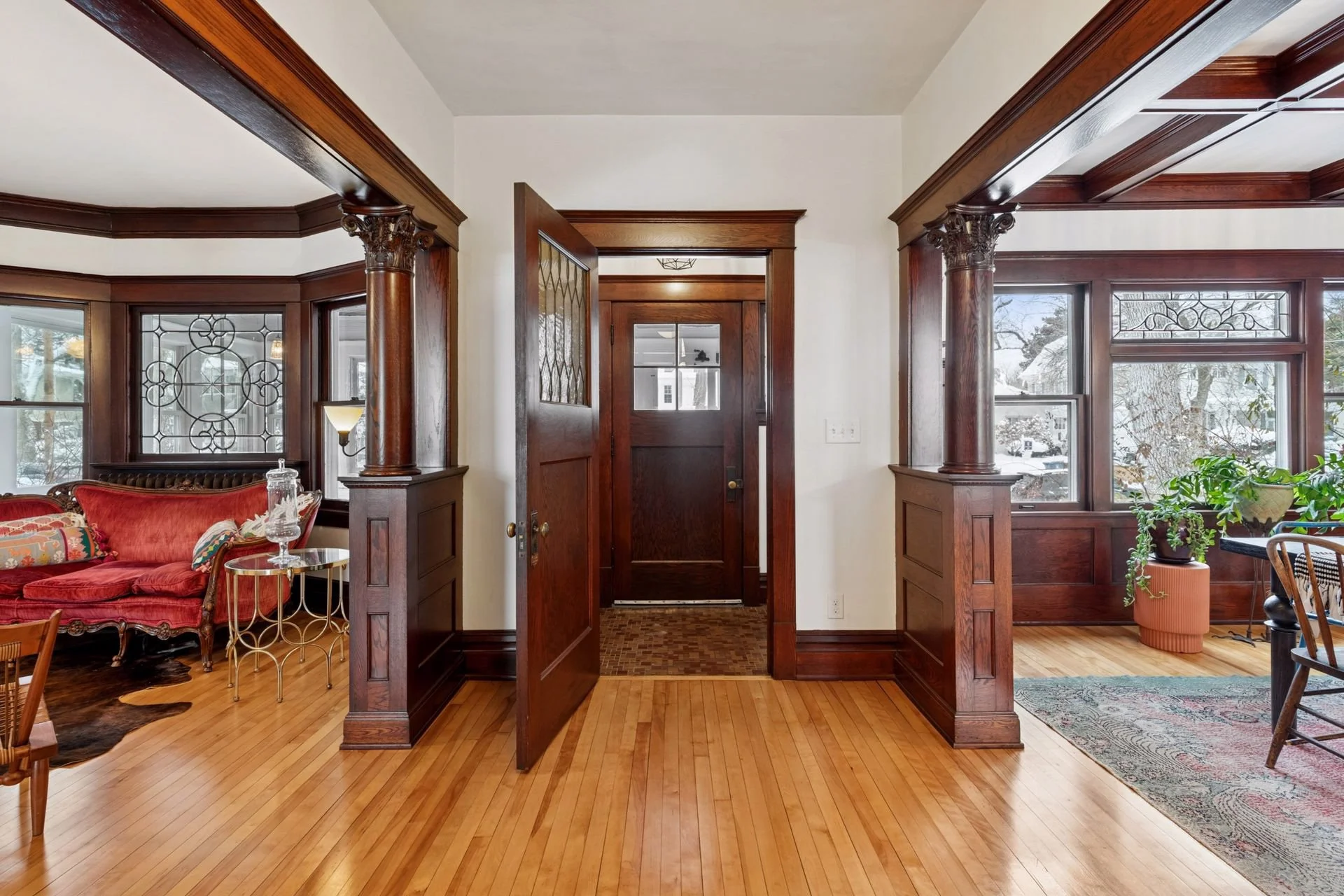 Classic Light-MinneapolisMN-natural-light-photography-studio-lifestyle-photoshoot-location--2.jpg