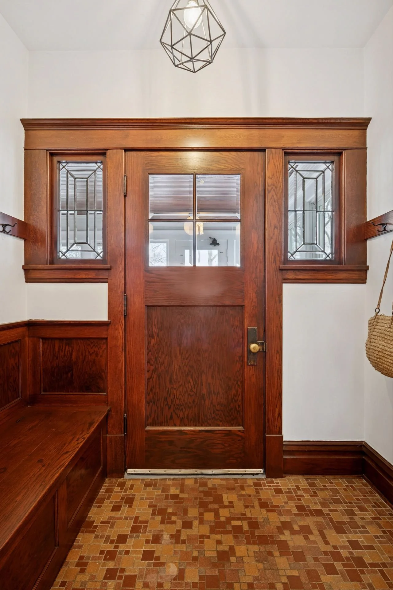 Classic Light-MinneapolisMN-natural-light-photography-studio-lifestyle-photoshoot-location--1.jpg