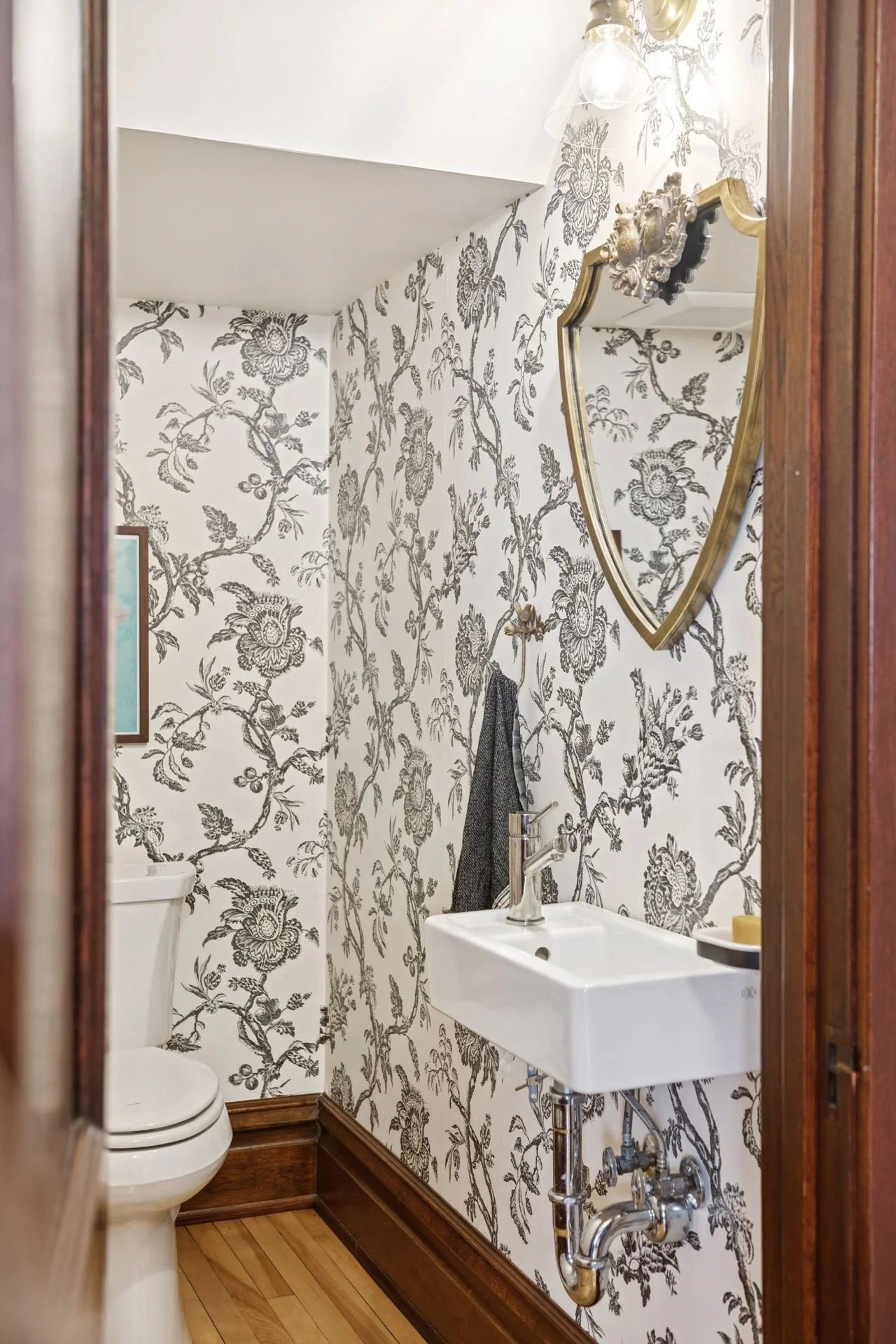 Classic Light-MinneapolisMN-natural-light-photography-studio-lifestyle-photoshoot-location--18.jpg