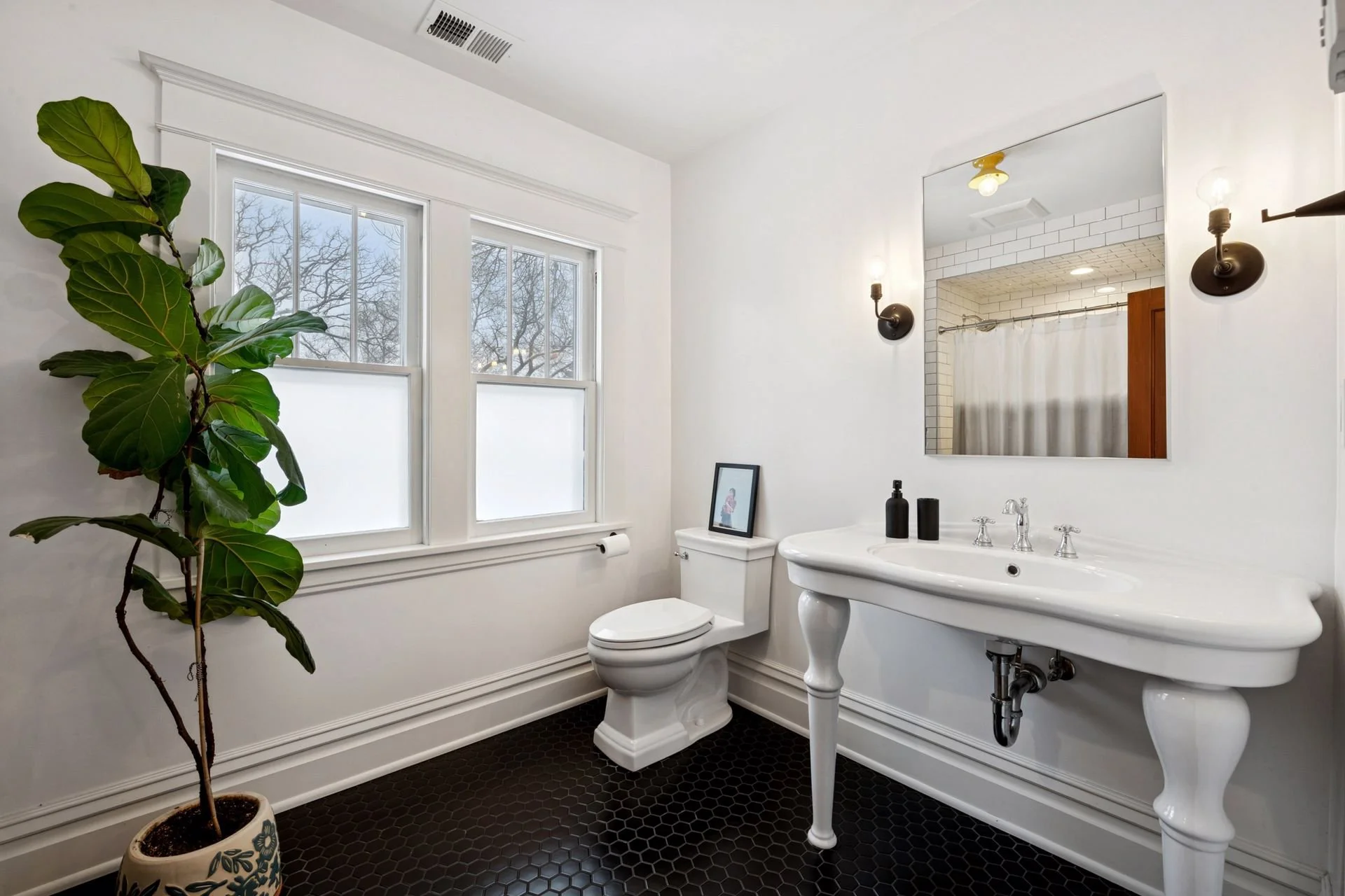 Classic Light-MinneapolisMN-natural-light-photography-studio-lifestyle-photoshoot-location--24.jpg