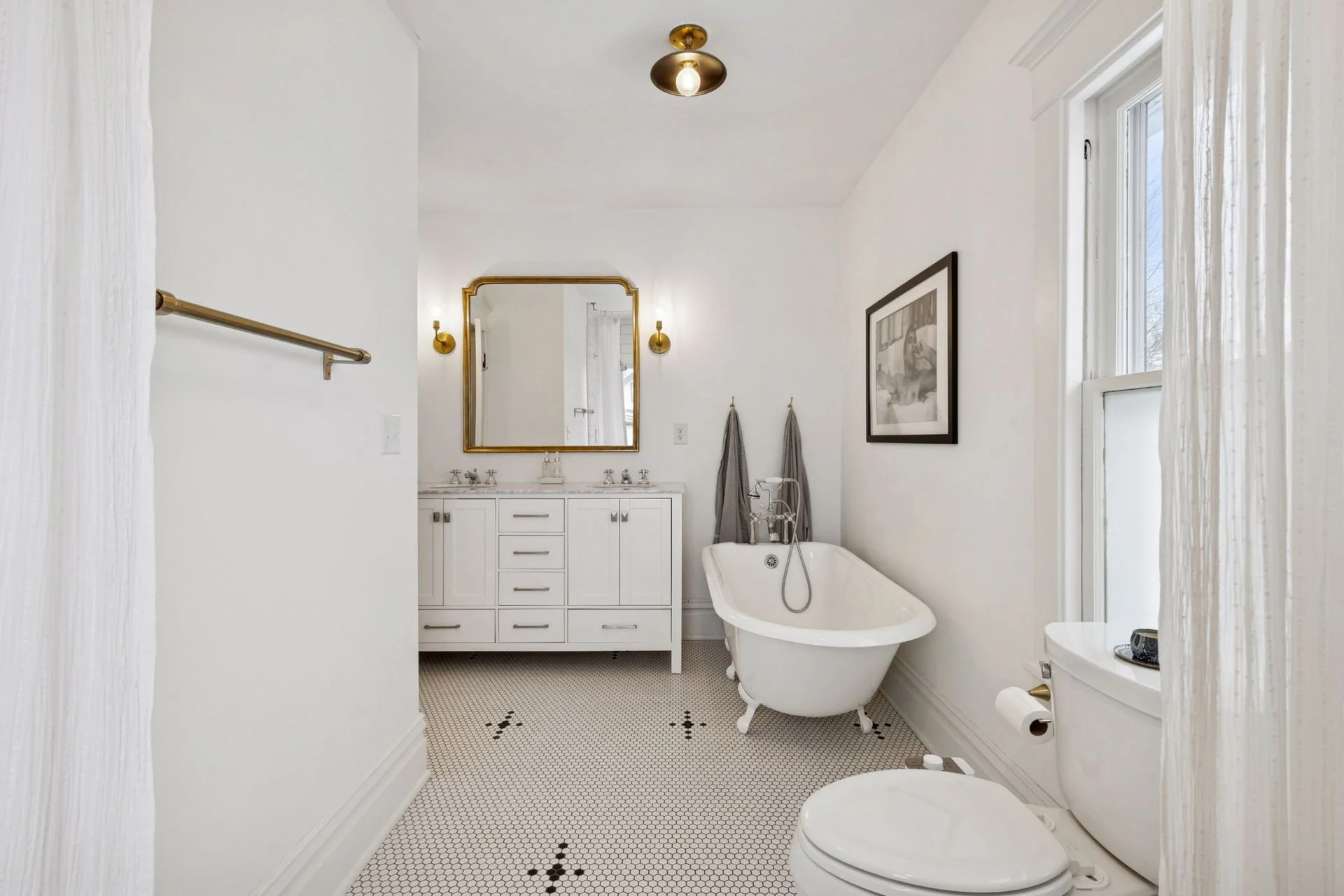 Classic Light-MinneapolisMN-natural-light-photography-studio-lifestyle-photoshoot-location--30.jpg